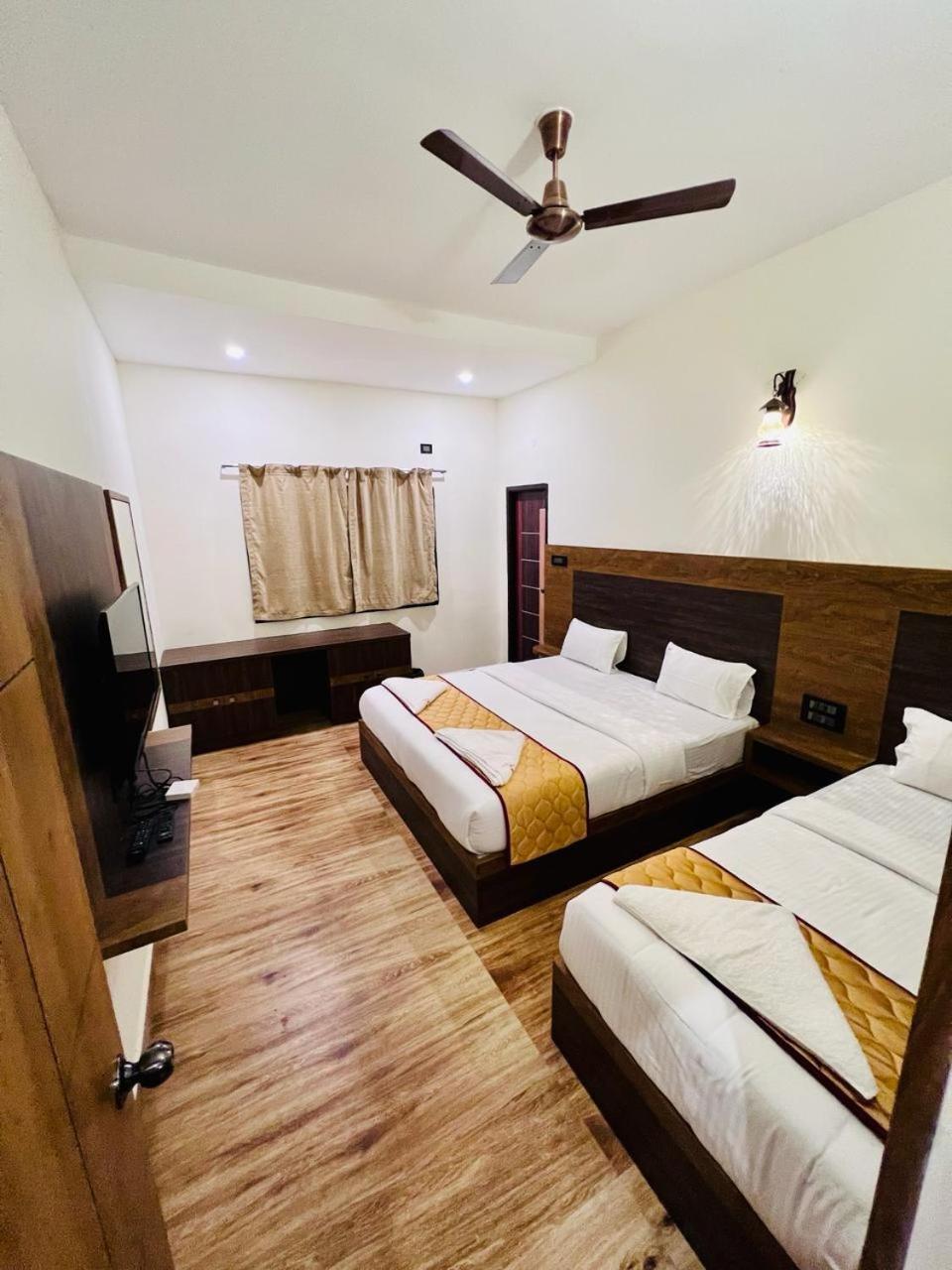 Park View Apartment *