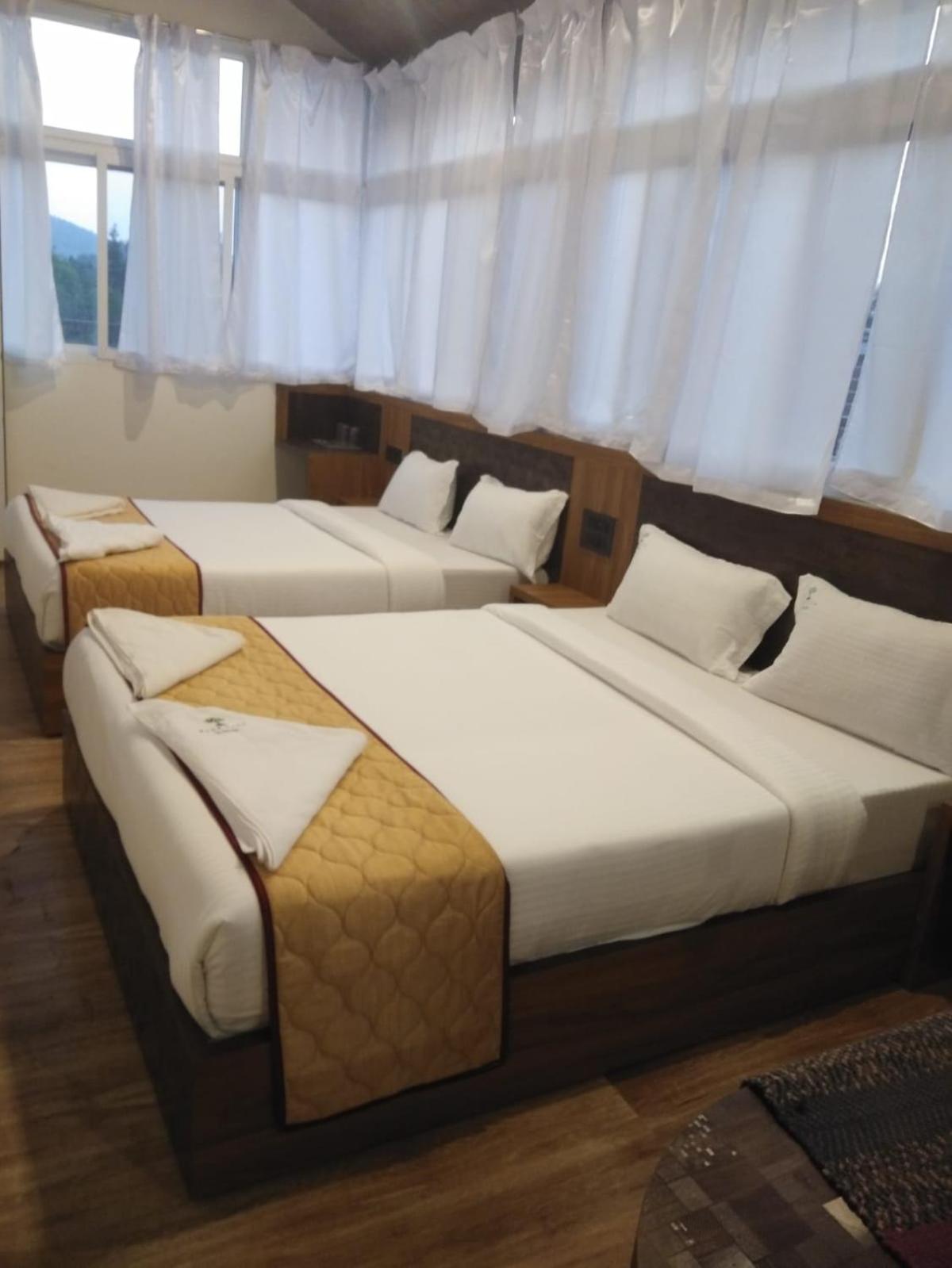 Park View Apartment *